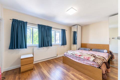 Lily Gardens, Alperton, Wembley, HA0