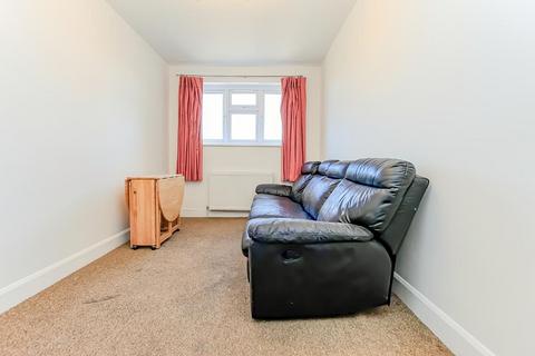 1 bedroom flat to rent, Queens Road, Watford WD17
