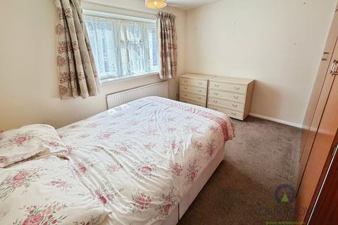 2 bedroom bungalow for sale, Park Road, Newcastle ST5