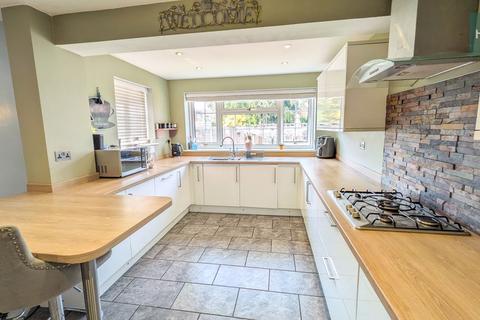 4 bedroom detached house for sale, Bronsil Drive, Malvern WR14