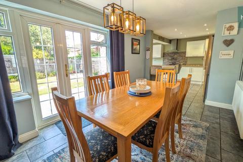 4 bedroom detached house for sale, Bronsil Drive, Malvern WR14