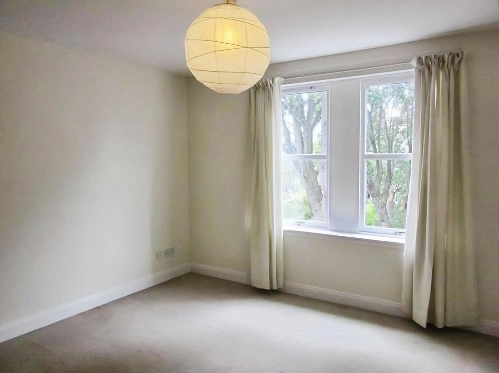 Apartment in Edinburgh - View 4