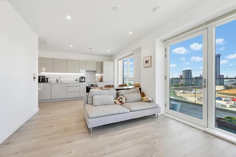2 bedroom flat for sale, Effra Gardens, 1 Heartwell Avenue, London, E16