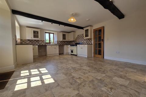 2 bedroom detached house to rent, Staplegrove, Taunton