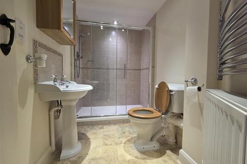 2 bedroom detached house to rent, Staplegrove, Taunton
