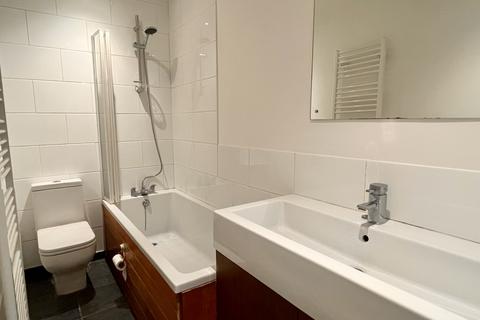 Studio for sale, Burch Road, Northfleet, Kent DA11 9NE