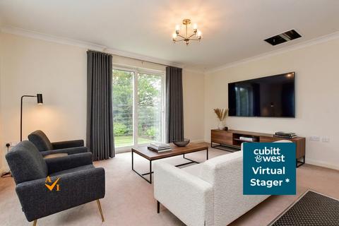 1 bedroom flat for sale, Kingston Square, Leatherhead KT22