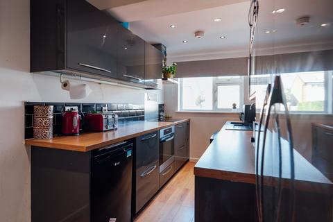 3 bedroom end of terrace house for sale, Worcester WR5