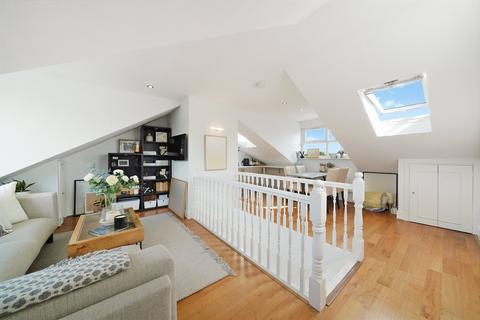 2 bedroom flat for sale, Maygrove Road, West Hampstead, London, NW6