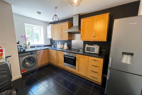 2 bedroom terraced house to rent, Summerhill Lane, Coventry, CV4