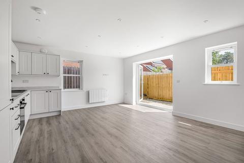 undefined, Gloucester Road, Cheltenham GL51