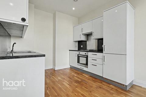 1 bed flat/apartment for rent in Park Street, Ashford