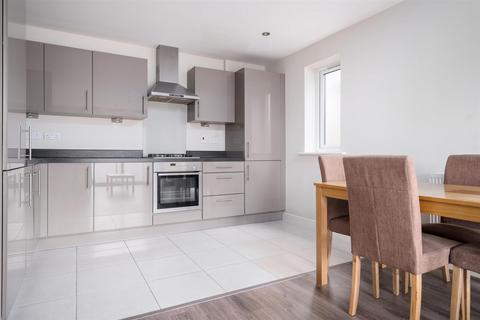 undefined, 10 Swan Road, West Drayton UB7