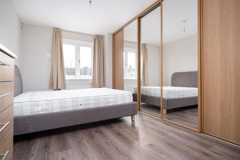 undefined, 10 Swan Road, West Drayton UB7