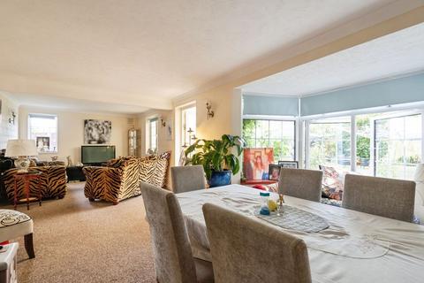 2 bedroom detached house for sale, Nyetimber Lane, Bognor Regis PO21