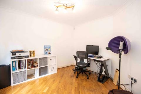 4 bedroom detached house for sale, Wyatts Road, Chorleywood, Herts, WD3