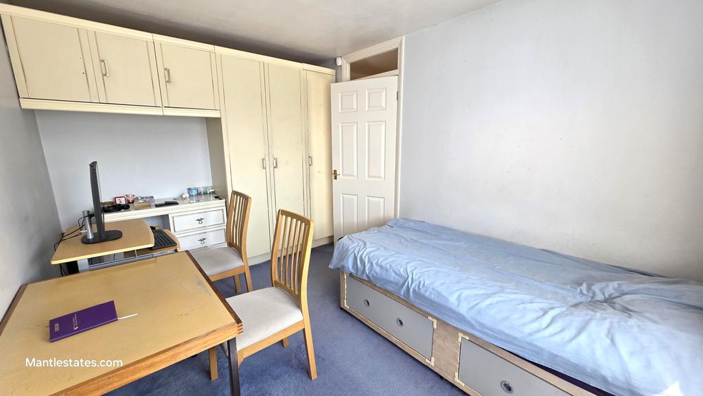 Front bedroom