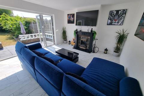 4 bedroom bungalow for sale, Albany Road, Rayleigh, Essex, SS6