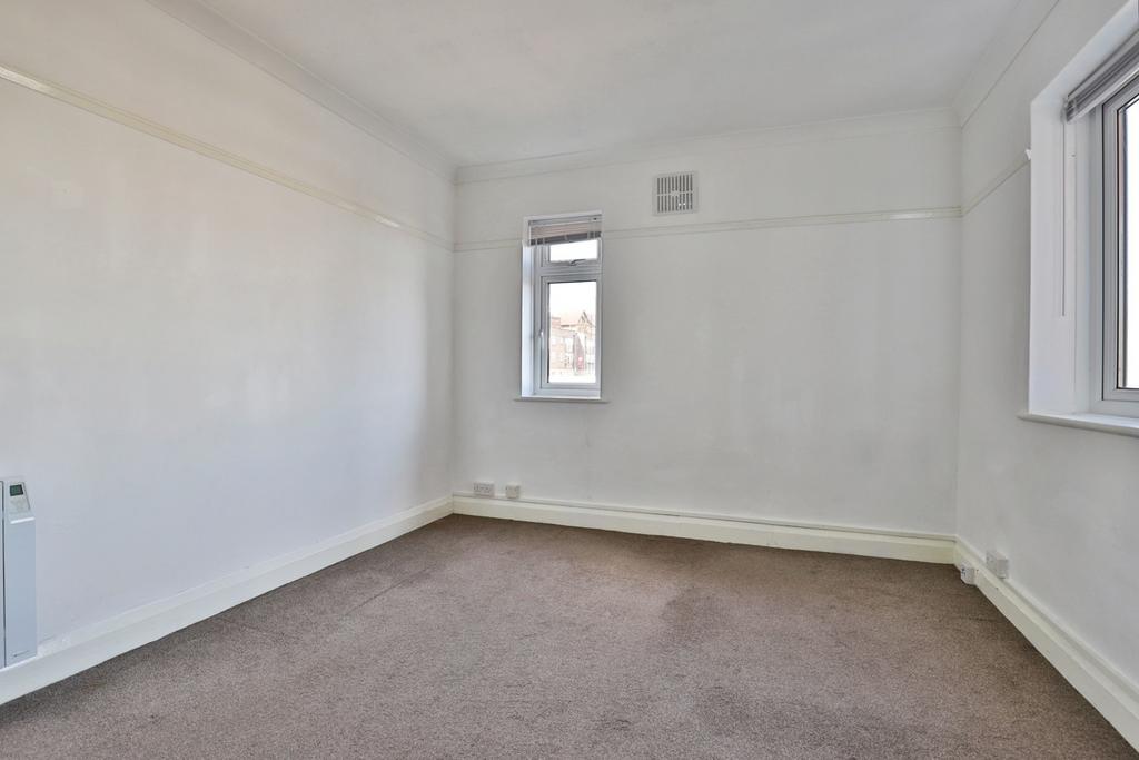 Apartment in Bournemouth - View 5