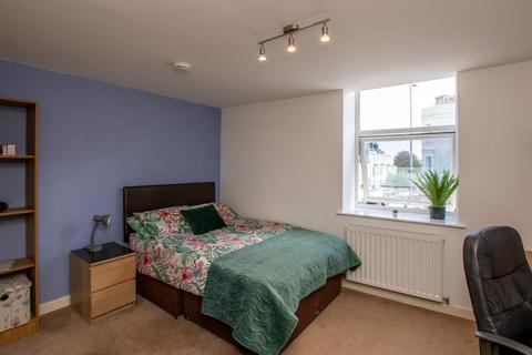 5 bedroom apartment to rent, Flat D The Clubhouse