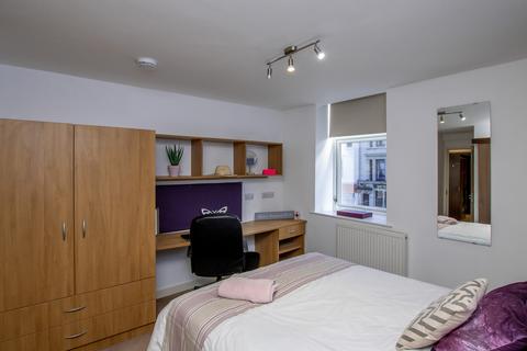 5 bedroom apartment to rent, Flat D The Clubhouse
