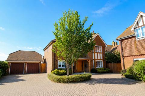4 bedroom detached house for sale, Foreland Heights, Broadstairs