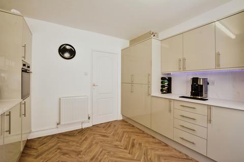2 bedroom detached bungalow for sale, Vine Road, Skegness