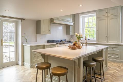 7 bedroom country house for sale, Beetham, Beetham, LA7