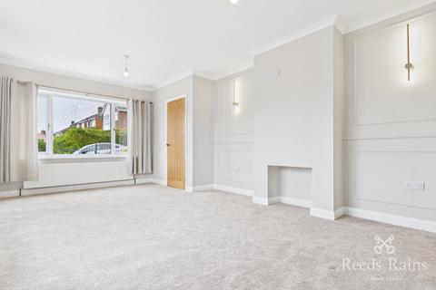 3 bedroom bungalow to rent, Newbridge Street, Chesterfield S41