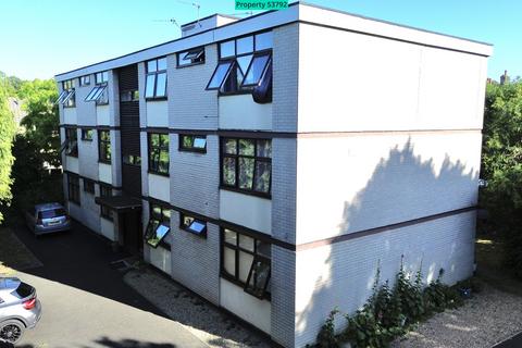 Epsom Road, Epsom, KT17