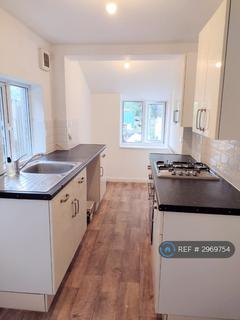 2 bedroom terraced house to rent, Stafford Street, Burton-On-Trent, DE14