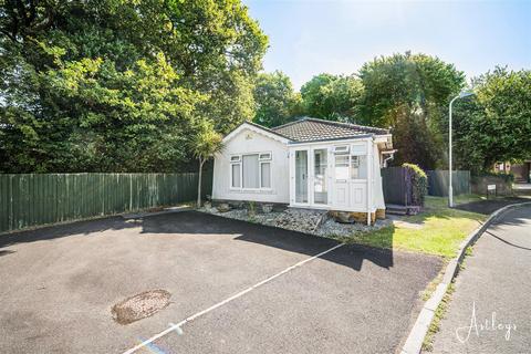 3 bedroom detached bungalow for sale, Maes-Y-Celyn, Three Crosses, Swansea