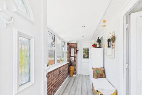 3 bedroom detached house for sale, Bescar Lane, Newark NG22