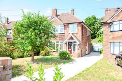 Acacia Avenue, Ruislip, HA4