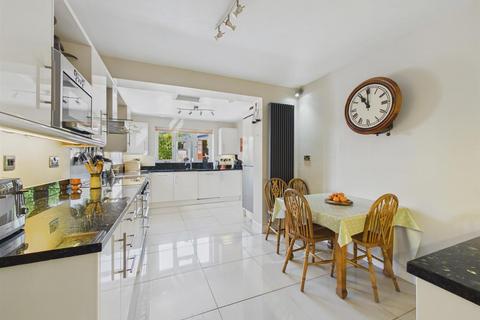 4 bedroom detached house for sale, Pickersleigh Road, Malvern