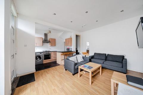 3 bedroom terraced house for sale, Stanmore View, Burley, Leeds, LS4