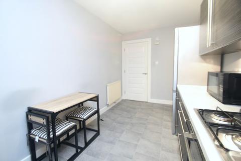 2 bedroom flat to rent, Old Shettleston Road, Glasgow, G32