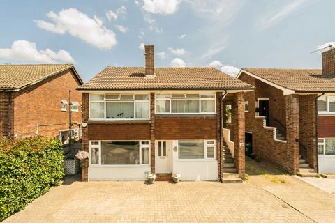 Cedar Way, Sunbury-On-Thames TW16