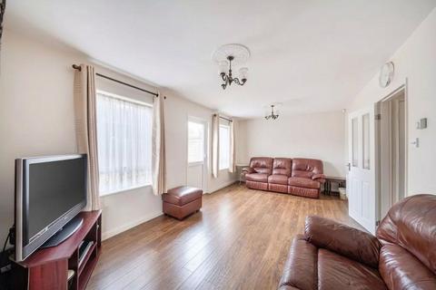 3 bedroom semi-detached house for sale, Fairways, Stanmore, HA7