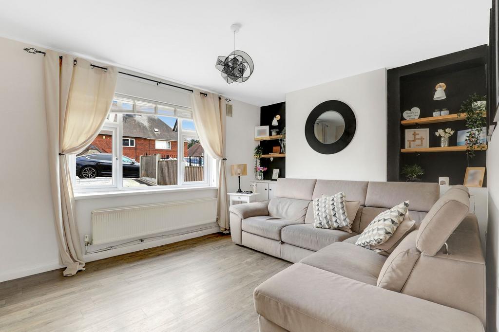 House in Nottingham, Bestwood Park Estate - View 3