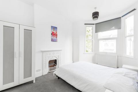 4 bedroom end of terrace house to rent, St Winefrides Avenue, Manor Park, London, E12