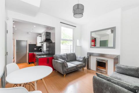 4 bedroom end of terrace house to rent, St Winefrides Avenue, Manor Park, London, E12