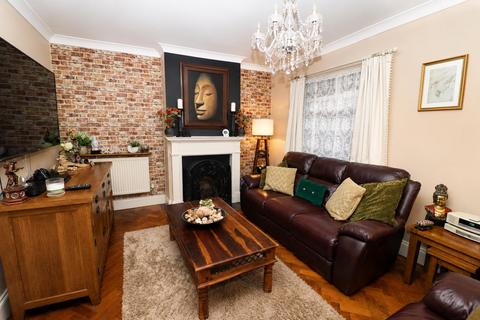 3 bedroom bungalow for sale, Amherst Road, Bexhill-on-Sea