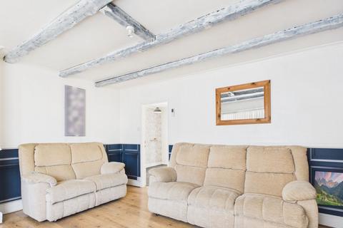 3 bedroom semi-detached house for sale, Church Street, Newark NG22