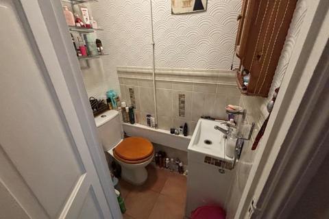 3 bedroom end of terrace house for sale, 42 Old Wharf