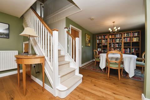 4 bedroom detached house for sale, Kelso Close, Rayleigh, Essex, SS6