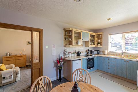 2 bedroom detached bungalow for sale, Lincoln Close, Warrington WA1