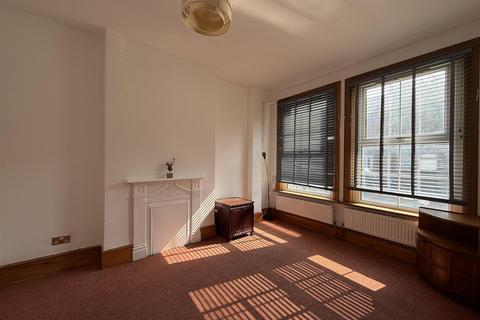 3 bedroom end of terrace house to rent, Havelock Road, London N17