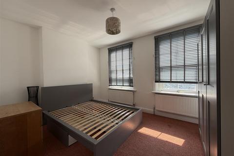 3 bedroom end of terrace house to rent, Havelock Road, London N17