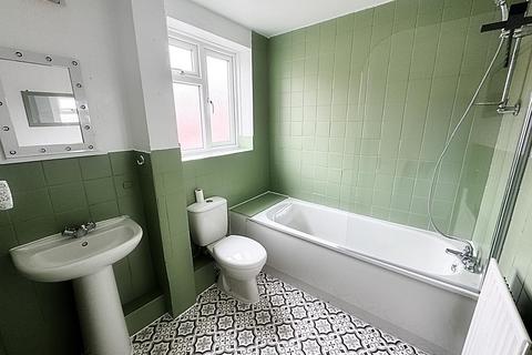 2 bedroom apartment for sale, Northumberland Street, Wallsend